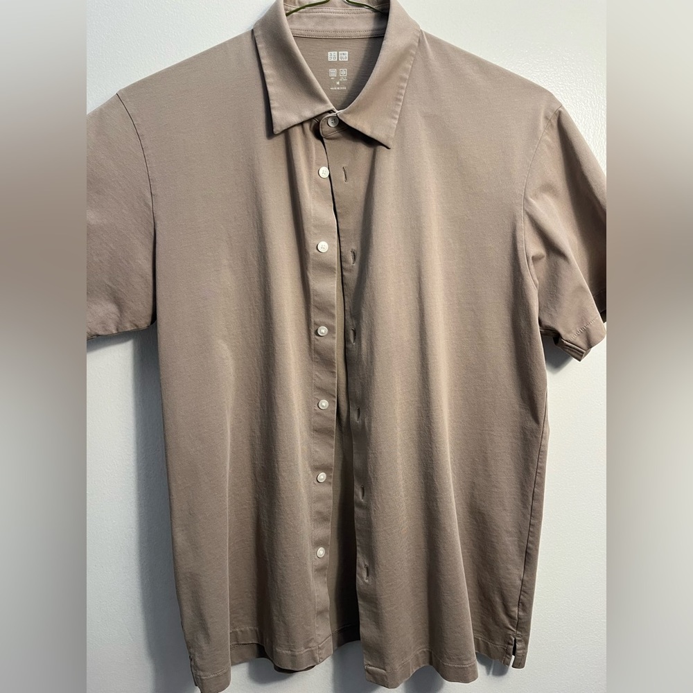 Tan short sleeve button down shirt